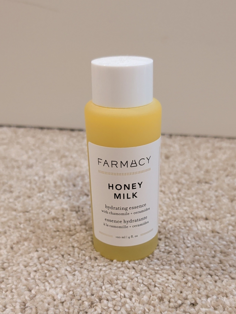 FARMACY Honey Milk Hydrating Essence - Yellow